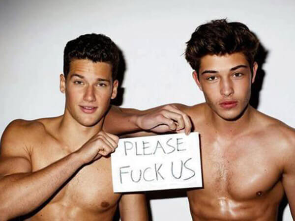 Gemelli super hot: a un passo dal proibito - Gemelli hot BS1 - Gay.it