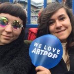 Lady Gaga a Milano: i fan si preparano al concerto. Le prime immagini - Thumbnail
