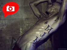 I "Sexyissue" di Adam McMahon sulle pagine di Factice - adamBASE - Gay.it