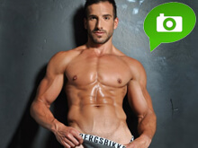Akis Hatziiordanou, la promessa della moda per il 2012 - akisBASE - Gay.it