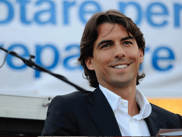 Dirigente del Pd romano: “Oltre che gay hai altri gusti schifosi?”