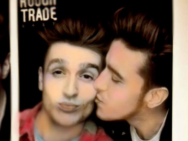 Innamorati di voi stessi? Trovatevi un fidanzato gemello - boyfriendtwin BS1 - Gay.it