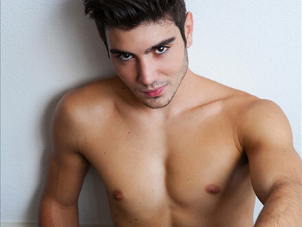 Didio immortala un altro giovane brasiliano, Louren&ccedil;o - didio lourencoBASE - Gay.it