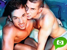 Un capodanno in Limousine con i belli di Display - displaygemelliBASE - Gay.it