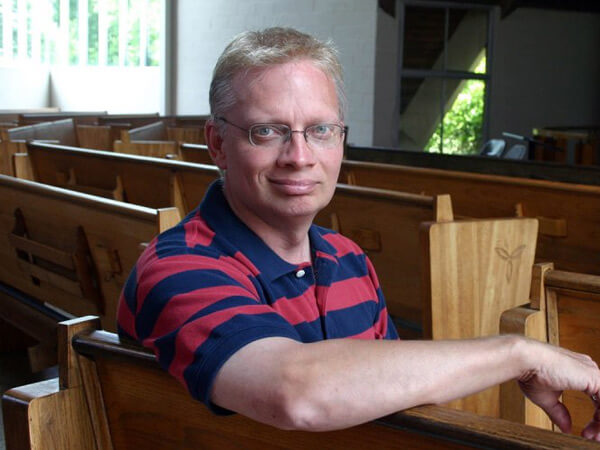 L’ex-gay s’è sposato: indovinate con chi?