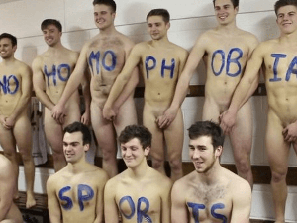 “Siamo la UoN hockey team e ci spogliamo contro l’omofobia” [VIDEO]