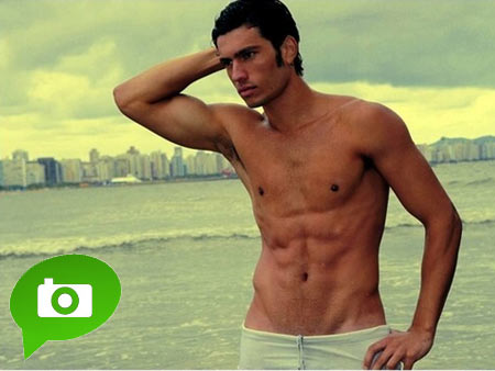 Voglia d'estate? Maikel Castro ve ne regala un anticipo - maikelBASE - Gay.it