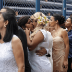 160 coppie gay: il più grande matrimonio egualitario al mondo - Thumbnail