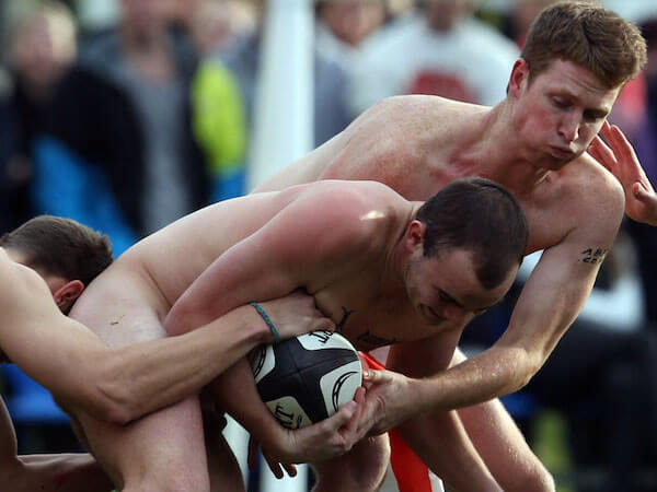 Inghilterra vs Nuova Zelanda. il rugby si gioca completamente nudi - naked rugby BS1 - Gay.it