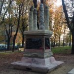 Milano. La scultura hard con i falli ha un nome: "Quattro sentinelle" - Thumbnail