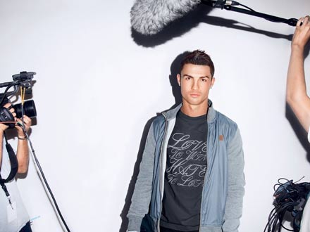 Cristiano Ronaldo per la collezione CR7 di Nike Football - ronaldo nikeBASE - Gay.it