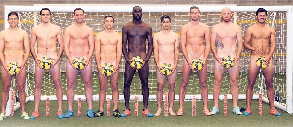 I giocatori del West Ham completamente nudi sul The Sun