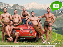 Tornano gli Uomini sulle Alpi con il loro calendario sexy - uominidellealpiBASE - Gay.it