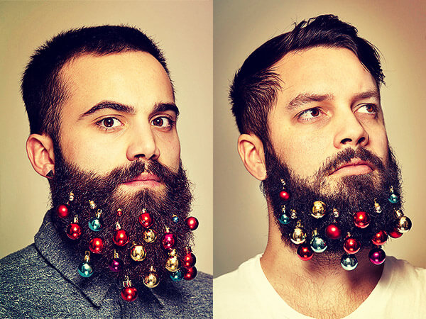 C'è chi addobba l'albero e chi addobba la barba. Scopri la nuova moda - beard baubles palline natale barba BS - Gay.it