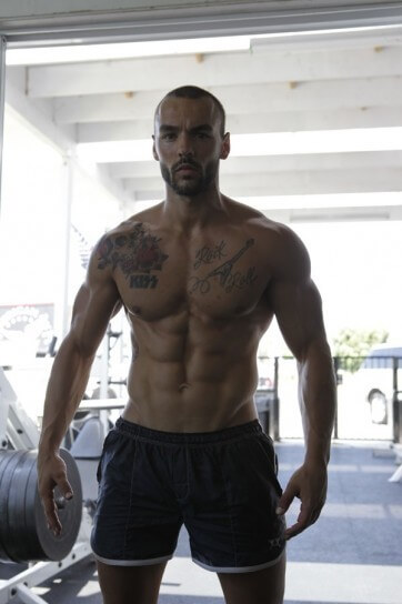 Eric Leto: il calendario "tutto-muscoli" per il 2015