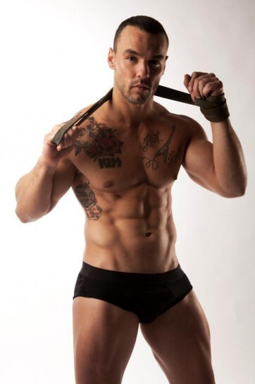 Eric Leto: il calendario "tutto-muscoli" per il 2015