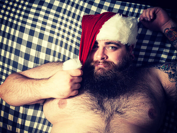 Grasso è bello? Quando gli addominali non sono tutto - husky hunks BS - Gay.it