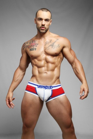 Eric Leto: il calendario "tutto-muscoli" per il 2015