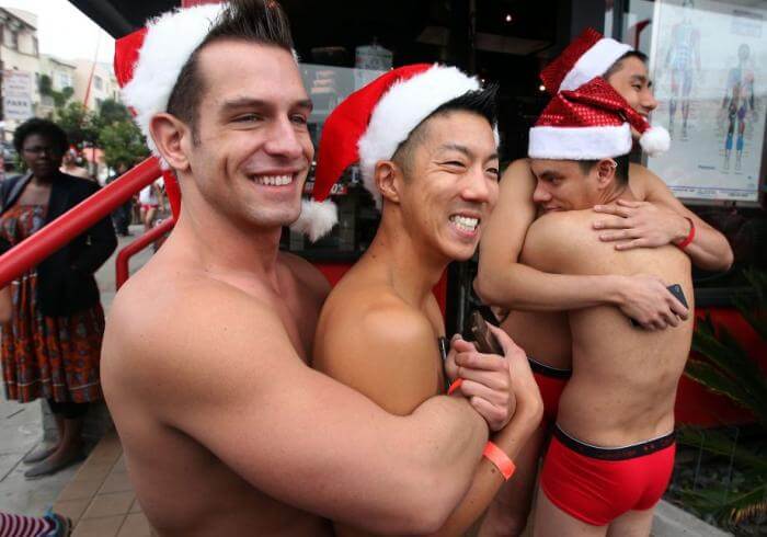 Santa Skivvies Run: torna la corsa dei Babbo Natale in slip