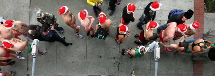 Santa Skivvies Run: torna la corsa dei Babbo Natale in slip