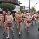 Santa Skivvies Run: torna la corsa dei Babbo Natale in slip - Thumbnail