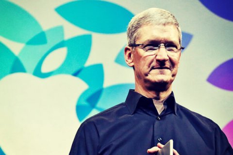 Tim Cook fa un'ingente donazione a Human Rights Campaign - tim cook apple ceo BS - Gay.it