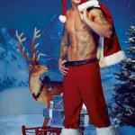 Dan Osborne resta nudo e si candida come Babbo Natale sexy dell'anno - Thumbnail