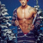 Dan Osborne resta nudo e si candida come Babbo Natale sexy dell'anno - Thumbnail