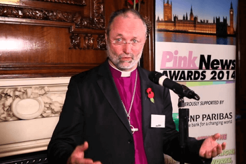 Il vescovo di Buckingham: "Mi vergogno per l'omofobia della chiesa" - vescovo buckingham - Gay.it