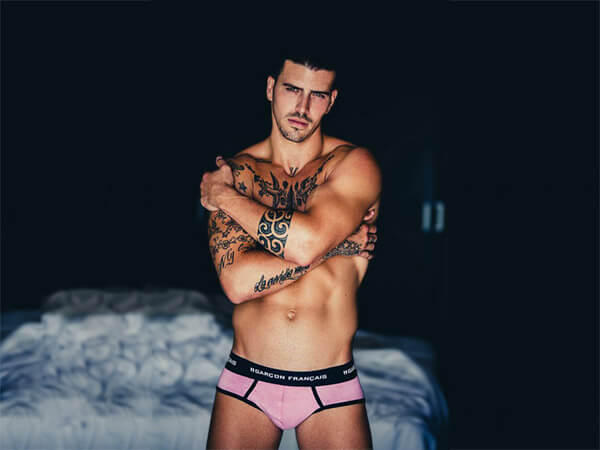 Adan González e i suoi tatuaggi in slip per Garçon Français - adan gonzalez BS - Gay.it
