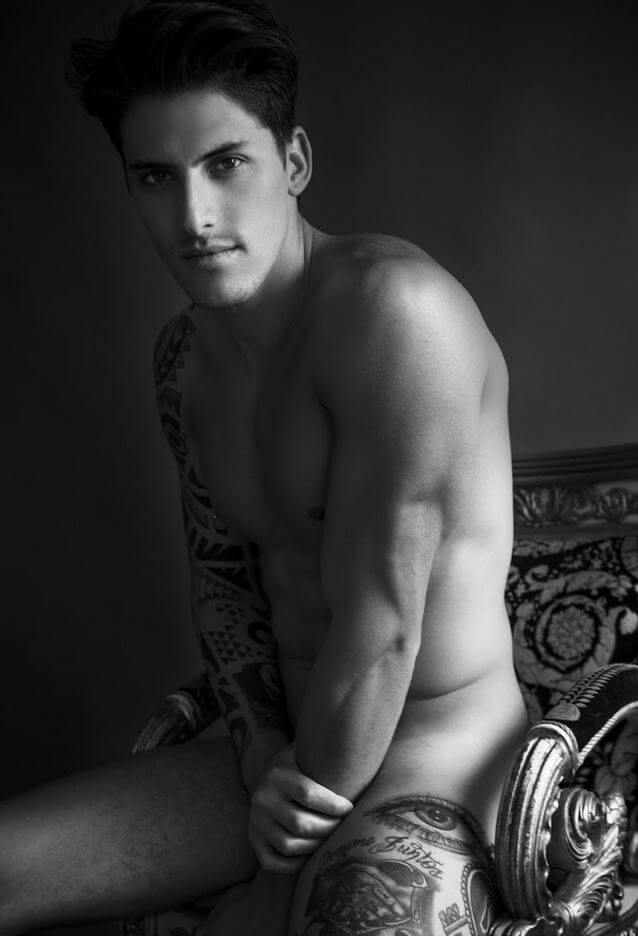 Didio immortala Danilo Borgato: il sensuale omaggio a Gianni Versace