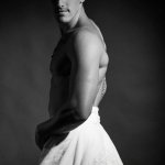 Didio immortala Danilo Borgato: il sensuale omaggio a Gianni Versace - Thumbnail