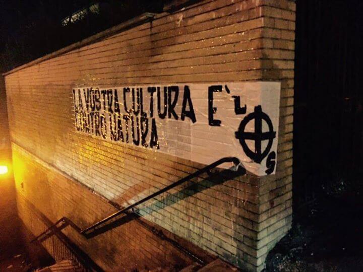 Omofobia, nuovi striscioni nelle scuole di Roma