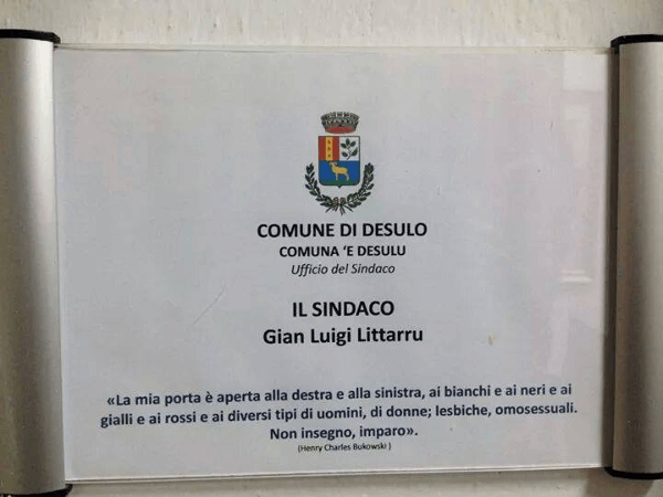 Sindaco sardo: “La porta è aperta a tutti i tipi di uomini e donne”