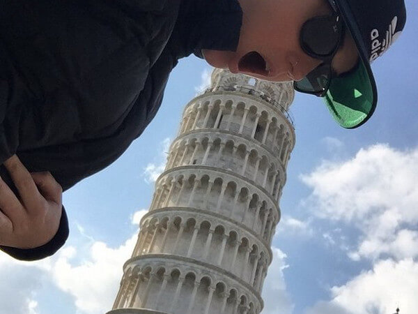 L’incontro tra Katy Perry e i monumenti italiani è…