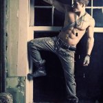 Amate il cosplay? Allora non potete perdervi questo ragazzo - Thumbnail