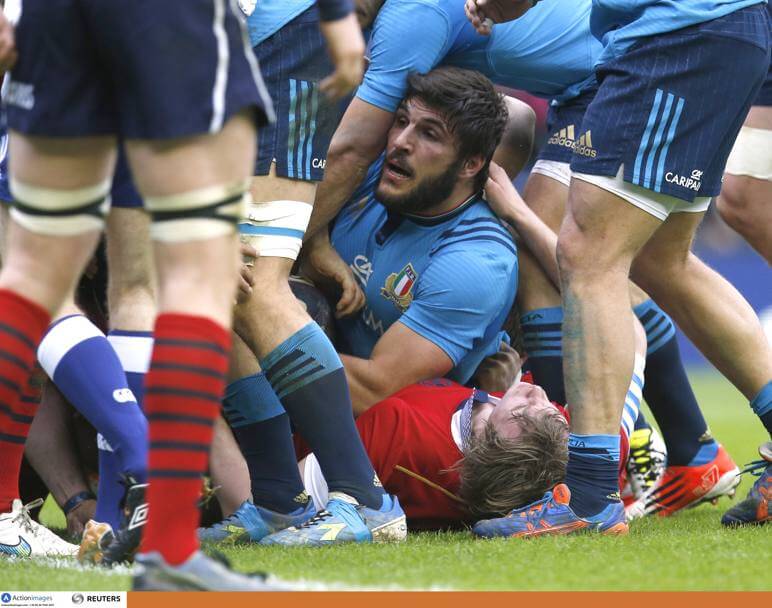 Rugby: l'Italia vince contro la Scozia. La festa hot negli spogliatoi