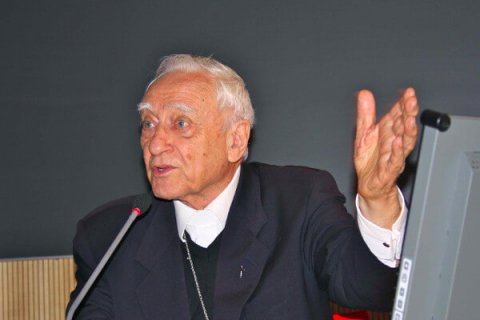 Mons. Bettazzi, la voce fuori dal coro: "Sì alle unioni civili" - bettazzi unioni civili 1 - Gay.it