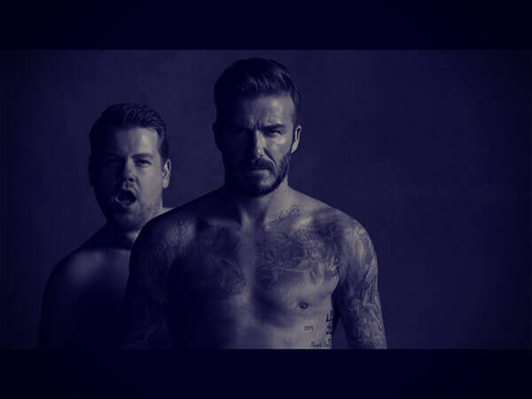 David Beckham super bono nel finto spot di slip con James Corden