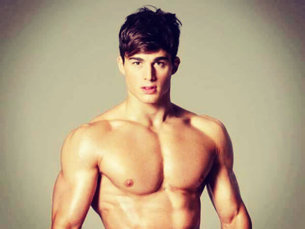Pietro Boselli: nuova foto hot del tutor matematica più sexy al mondo - Pietro Boselli BS - Gay.it