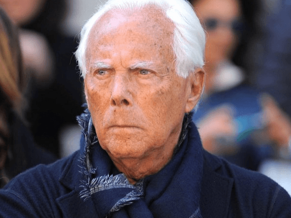 Armani invita i gay a "vestirsi da uomo": scopriamo cosa intende. Foto - armani vestiti gay - Gay.it