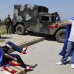Uomini sui tacchi contro la violenza sulle donne. Accade a Beirut - Thumbnail