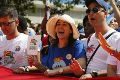 Cuba Pride: Mariela Castro apre il corteo e festeggia i matrimoni - cuba pride - Gay.it
