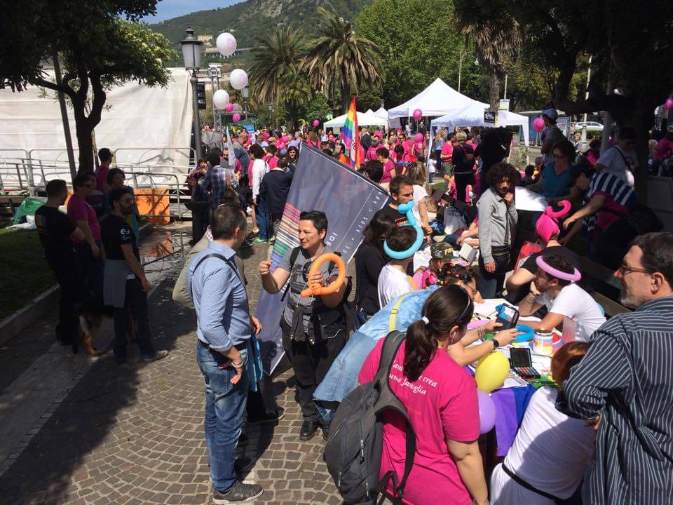 Famiglie Arcobaleno: a Salerno la Festa delle famiglie. Le immagini