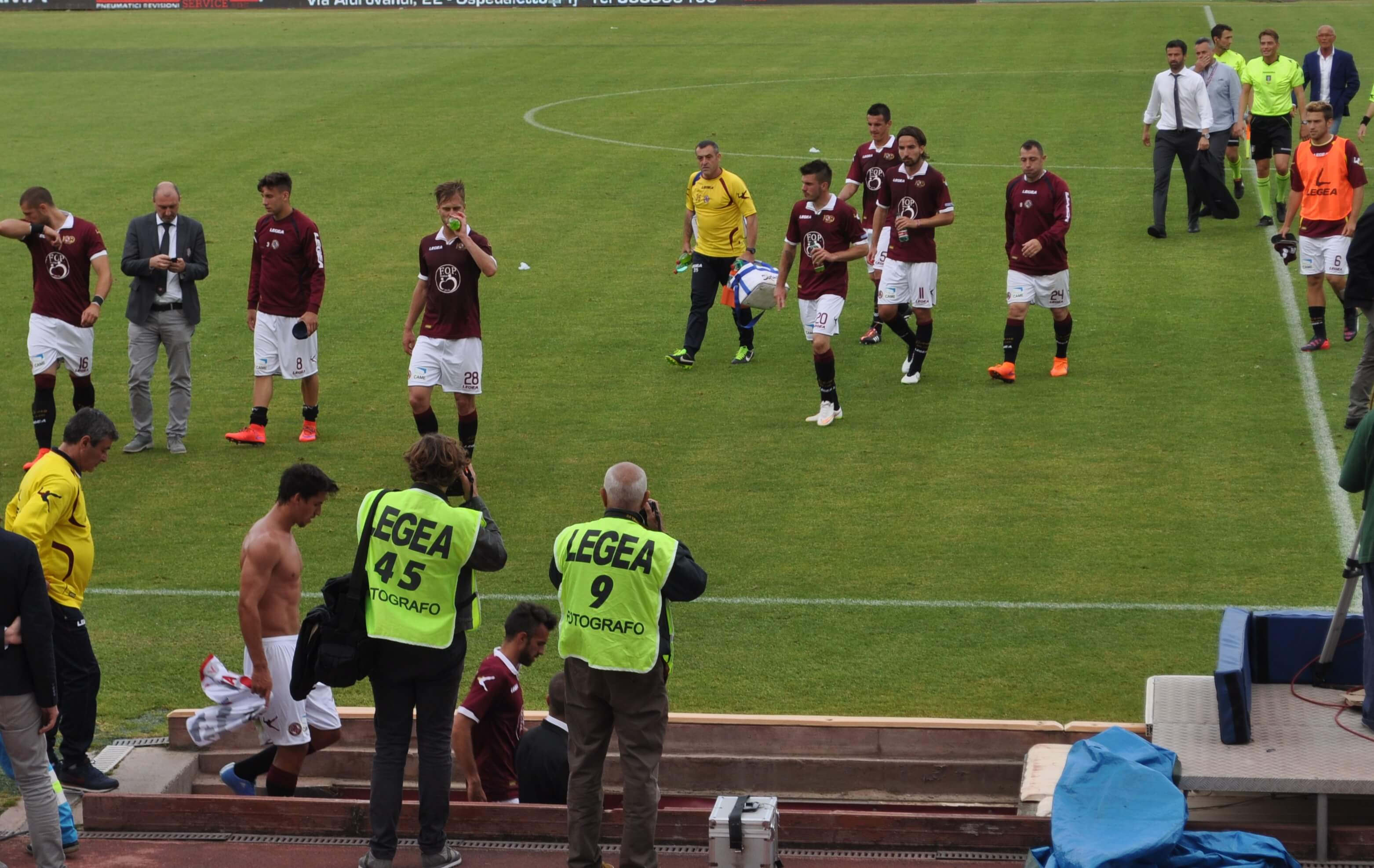 #IDAHOT: i calciatori del Livorno scendono in campo contro l'omofobia