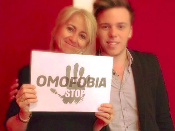 Lucianina incontra Stefano, aggredito a Torino, e lancia #omofobiastop - littizzetto omofobia - Gay.it