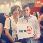 #OmofobiaStop: da Giancarlo Magalli a Laura Pausini. Tutte le adesioni - Thumbnail