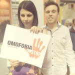 #OmofobiaStop: da Giancarlo Magalli a Laura Pausini. Tutte le adesioni - Thumbnail