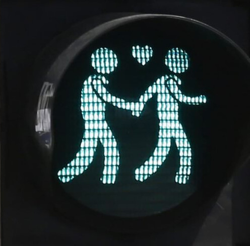 Vienna: il semaforo diventa gay friendly per l'Eurovision 2015