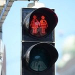 Vienna: il semaforo diventa gay friendly per l'Eurovision 2015 - Thumbnail